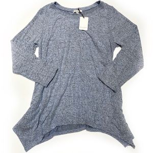 Green Envelope Gray/Blue Shark Bite Hem Sweater